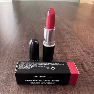 MAC Cosmetics Lustre Lipstick Color# 520 See Sheer
Grapefruit Pink